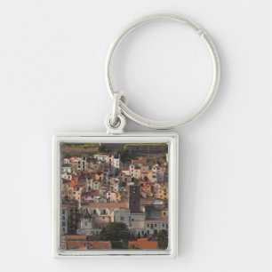 Llavero Italia, Cerdeña, Bosa. Vista de la ciudad con Cast