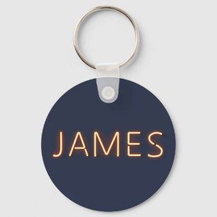 Llavero James Name en las brillantes luces de neón