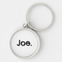 Joe. Nombre en letra negra sobre blanco