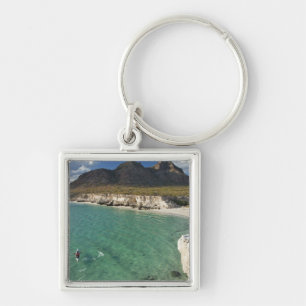 Llavero Kayaker en el Golfo de California en Isla