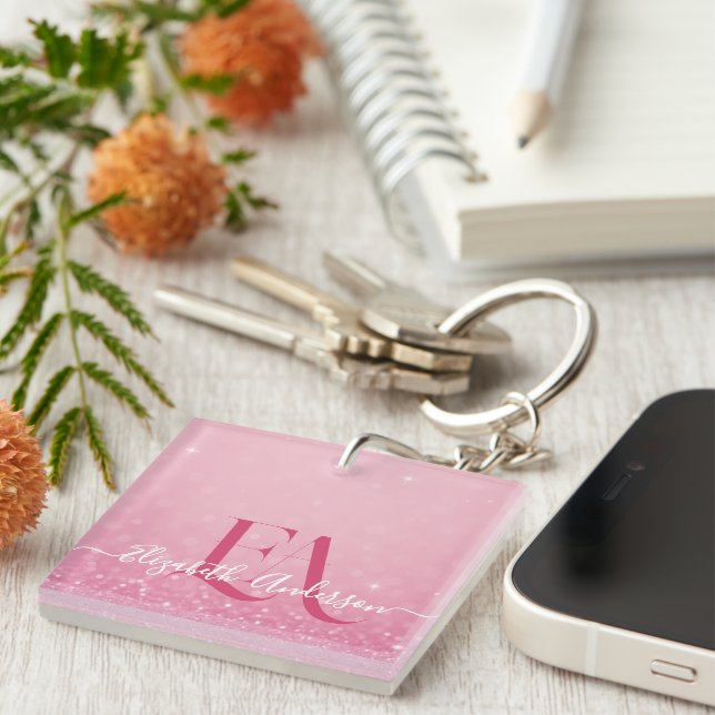Llavero Keychain acrílico Purpurina rosa con iniciales Per (Frente Derecha)