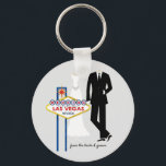 Llavero Keychain Boda Keepsake de Las Vegas<br><div class="desc">Boda en Las Vegas Keepsake Button Keychain desde la novia y el novio</div>