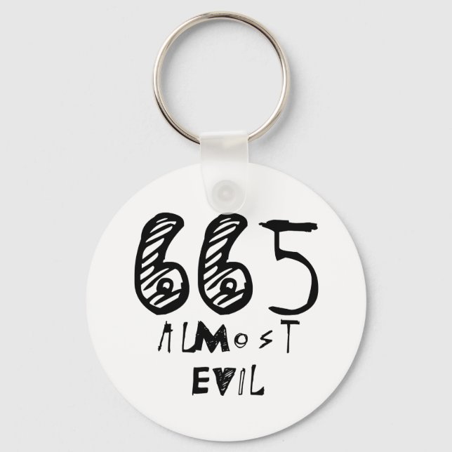 Llavero Keychain casi malvado (Anverso)