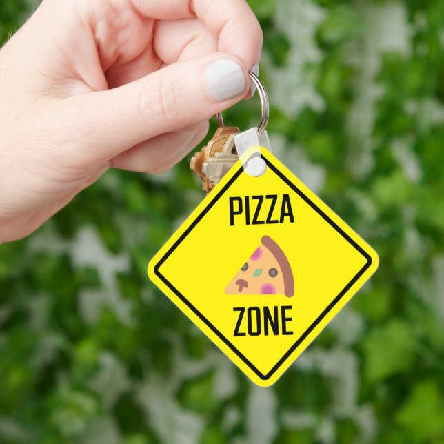 Llavero Keychain Metalizado cuadrado de Pizza Zone (Mano)