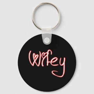 Llavero Keychain Wifey - Rojo blanco negro con fuente card
