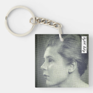 Llavero la joven Elizabeth Bishop y la firma