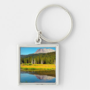 Llavero Lago Gorra En El Parque Nacional Volcánico De Las