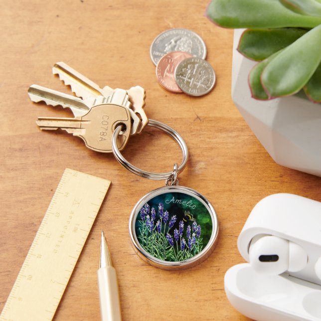 Llavero Lavanda y abejorros pintados con acuarelas (Escritorio )