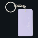 Llavero Lavender Purple Modern Script Girly Monograma Nomb<br><div class="desc">Cadena de claves de nombres de monograma de escritura simple morada de lavanda. Esto hace que el dulce perfecto cumpleaños 16,  boda,  ducha de novia,  aniversario,  ducha de bebé o fiesta de soltera sea regalo para alguien que ama el lujo glam y los estilos de moda.</div>