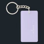 Llavero Lavender Purple Modern Script Girly Monograma Nomb<br><div class="desc">Cadena de claves de nombres de monograma de escritura simple morada de lavanda. Esto hace que el dulce perfecto cumpleaños 16,  boda,  ducha de novia,  aniversario,  ducha de bebé o fiesta de soltera sea regalo para alguien que ama el lujo glam y los estilos de moda.</div>