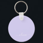 Llavero Lavender Purple Modern Script Girly Monograma Nomb<br><div class="desc">Cadenas clave de nombres de monograma simples de guion morado de lavanda (cadena de claves). Esto hace que el dulce perfecto cumpleaños 16,  boda,  ducha de novia,  aniversario,  ducha de bebé o fiesta de soltera sea regalo para alguien que ama el lujo glam y los estilos de moda.</div>