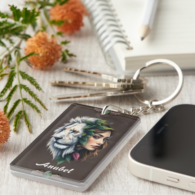 Llavero León blanco y mujer (Frente Derecha)