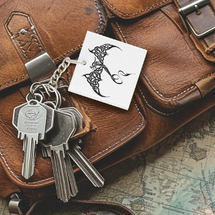 Llavero Logotipo blanco negro del dragón tribal celta