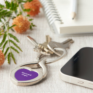 Llavero Logotipo con fondo morado en el corazón Metalizado