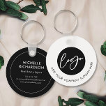 Llavero Logotipo minimalista en blanco y negro - Negocios<br><div class="desc">Promocione su negocio con este diseño de cadena de claves personalizado en blanco y negro minimalista. Con espacio para el logo y lema de su empresa en la parte delantera con su nombre, título de trabajo, detalles de contacto y sitio web en la parte posterior. Este moderno diseño de llavero...</div>