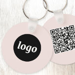 Llavero Logotipo simple Código QR Rubor empresarial Rosa<br><div class="desc">Añada su propio logotipo y código QR a este sorprendente diseño profesional minimalista. Ideal para la marca de empleados,  o como producto promocional para sus empleados,  clientes y clientes.</div>
