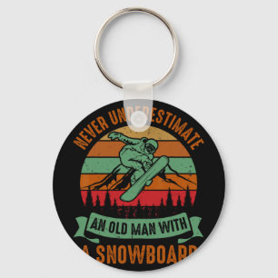 Llavero Los Hombres Nunca Subestiman A Un Viejo Con Snowbo
