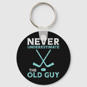 Llavero Los Hombres Nunca Subestiman El Viejo Hockey De Ho