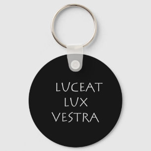 Llavero Luceat lux vestra