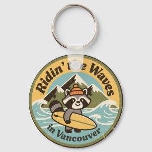 Llavero Mapache Surfista Retro Vancouver