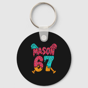Llavero Mason 67 divertido diseño de meme de goteo de hela