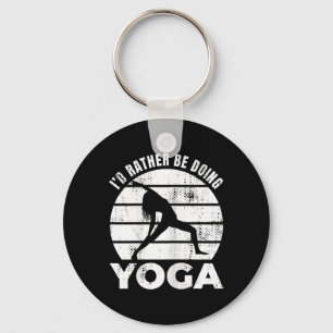 Llavero Mejor estaría haciendo yoga de bienestar