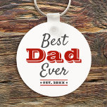 Llavero Mejor Papa nunca gráfico negrita tipografía roja m<br><div class="desc">"Mejor Papá Nunca". Dile a papá lo que realmente piensas de él. Guay, moderna tipografía gris oscuro y rojo sobre un fondo blanco. Personalizar con el año en que se convirtió en papá por el teclado de keepsake perfecto y personalizado que usará todos los días. Esta cadena de teclas viene...</div>