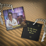 Llavero Mensaje de nombre de foto de personalizado persona<br><div class="desc">Mensaje de nombre de foto personalizado Personalize Key Chain es genial reemplazarlo con tu foto,  nombre y mensaje o regalar como regalo a tu gente favorita. Hay un lugar en la parte posterior de la cadena de claves para escribir tu propio mensaje o dicho especial.</div>