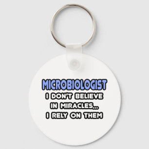 Llavero Milagros y microbiólogos