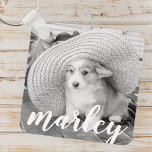 Llavero Moderna foto de un Mascota ruso simple Personaliza<br><div class="desc">Este diseño sencillo y clásico está compuesto de una juguetona tipografía cursiva y añada una foto personalizado de su mascota.</div>