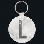 Llavero Moderno Monograma y Nombre Personalizados en Negri<br><div class="desc">Diseño de Monograma Moderno con letra de monograma personalizada "L" y nombre en estilo de fuente sans serif moderna y negrita.

Regalo perfecto para él,  regalo del día del padre,  regalo para padrinos y más.</div>