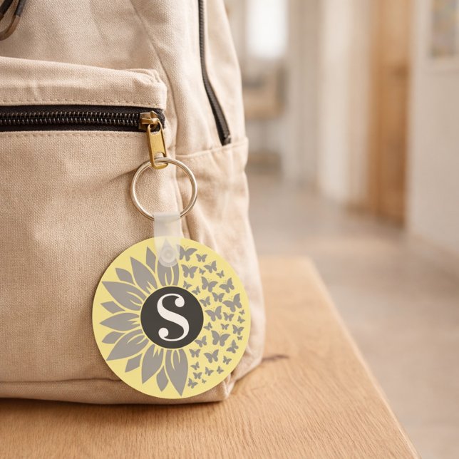 Llavero Monogram and Name Sunflower and Butterfly Keychain (Subido por el creador)