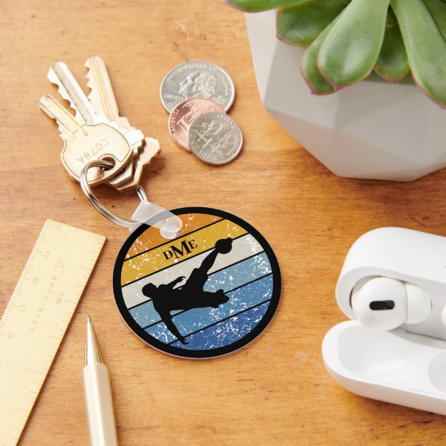 Llavero Monogram Silhouette Soccer Player Retro Stripe (Escritorio )