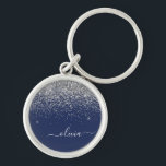Llavero Monograma de lentejuelas Glitter femenino azul mar<br><div class="desc">Llaveros de monograma de nombre con letras de purpurina brillantes plateadas y azul marino. Esto hace que el regalo perfecto para cumpleaños dulces 16,  boda,  ducha de novia,  aniversario,  ducha de bebé o fiesta de despedida de soltera para alguien que ama el glamour de lujo y los estilos chic.</div>