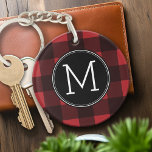 Llavero Monograma del patrón de patrón de búfalo rojo y ne<br><div class="desc">Un diseño robusto y masculino con un área para monogramas. Un patrón clásico y tradicional que ha existido durante años. Si necesita ajustar la ilustración o cambiar el tipo de letra, puede hacer clic en el área personalizar. Esto le llevará a la herramienta de diseño donde puede hacer muchos cambios....</div>