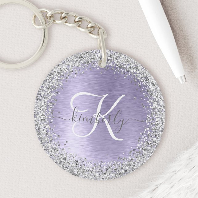 Llavero Monograma del Purpurina plateado Metalizado cepill (You’ll love this keychain that has your name & monogram in silver glitter on purple metal background)