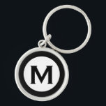 Llavero Monograma moderno Letra inicial Blanco negro<br><div class="desc">Cadena de teclas monogramada moderna con monograma inicial en blanco y negro.</div>