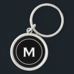 Llavero Monograma negro clásico<br><div class="desc">Personalizado Clásico Negro Monograma Keychain Monograma Inicial Blanco Negro. Perfecto como regalo de vacaciones,  favores de reunión familiar,  gracias a los padrinos y regalo para cualquier ocasión especial.</div>