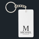 Llavero Monograma y nombre de Groomsman personalizado mode<br><div class="desc">Regalos Groomsman personalizados modernos en blanco y negro con monograma personalizado,  nombre y título de un groomsman con estilo de letra serif clásico negro sobre fondo blanco. También perfecto para el Mejor Hombre,  Padre de la Novia y más.</div>