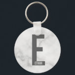 Llavero Monograma y nombre modernos en negrita personaliza<br><div class="desc">Diseño de monograma moderno con letra de monograma personalizada "E" y nombre en estilo de fuente sans serif negrita moderna.

Regalo perfecto para él,  regalo del día del padre,  regalo para los padrinos y más.</div>
