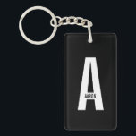 Llavero Monograma y nombre personalizados en negrita moder<br><div class="desc">Diseño de monograma moderno con letra de monograma personalizada "A" y nombre en estilo de fuente sans serif negrita moderno.

Regalo perfecto para él,  regalo del día del padre,  regalo para los padrinos y más.</div>