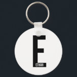 Llavero Monograma y nombre personalizados en negrita moder<br><div class="desc">Diseño de monograma moderno con letra de monograma personalizada "E" y nombre en estilo de fuente sans serif negrita moderna.

Regalo perfecto para él,  regalo del día del padre,  regalo para los padrinos y más.</div>