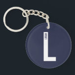 Llavero Monograma y nombre personalizados en negrita moder<br><div class="desc">Diseño de monograma moderno con letra de monograma personalizada "L" y nombre en estilo de fuente sans serif negrita moderno. Regalo perfecto para él,  regalo del día del padre,  regalo para los padrinos y más.</div>