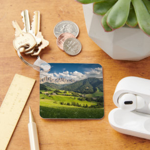 Llavero Montañas   Valle de Funes, Dolomitas, Italia