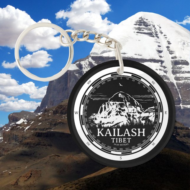 Llavero Monte Kailash - Tíbet de Gang Rinpoche (Mount Kailash - Gang Rinpoche Keychain in Back with a white compass and mountain illustration)