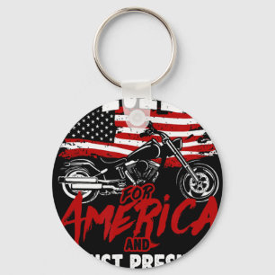Llavero Motociclista anti Trump resiste contra espuelas ós