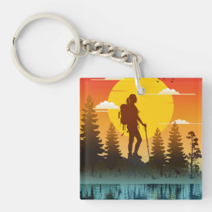 Llavero Mujeres de la naturaleza caminando al atardecer