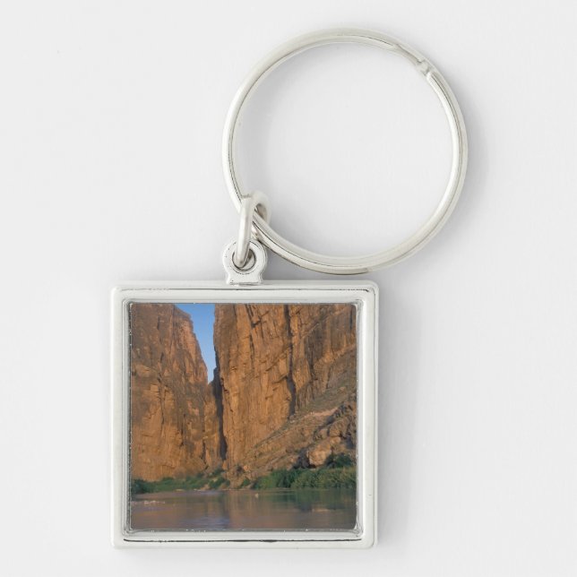 Llavero NA, EE. UU., Texas, Parque Nacional Big Bend. Río (Frente)