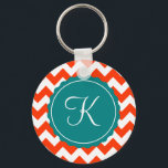 Llavero Naranja y Personalizado Zig Zag Verde azulado Inic<br><div class="desc">Patrón de chevron naranja moderno con un pop de verde azulado retro. Personalizar con inicial.</div>