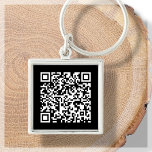 Llavero Negra | Cadena de claves escaneable de código QR d<br><div class="desc">¿Busca una potente herramienta de marketing para mejorar su negocio? ¡No busque más que nuestros códigos QR! Con la capacidad de crear un código QR directamente en la cadena de claves, puede dirigir fácilmente a sus clientes a su sitio web, páginas de medios sociales u otras plataformas de medios en...</div>